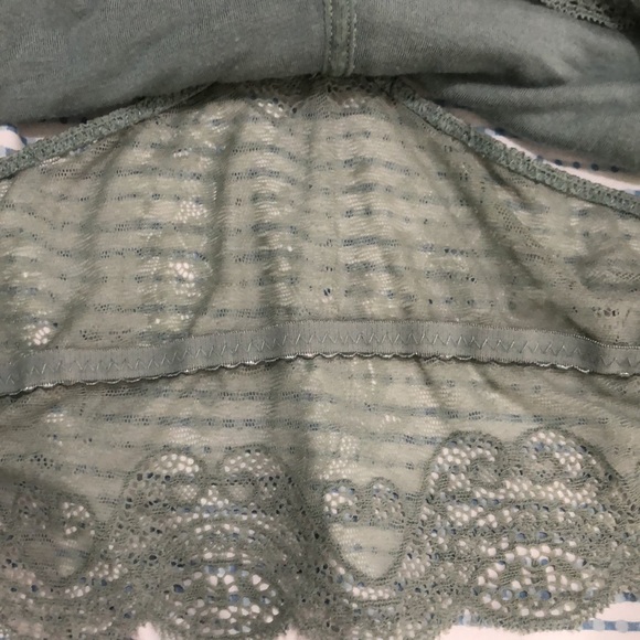 Zenana Outfitters Light Green Bralette Womens Size 2X - Picture 8 of 10